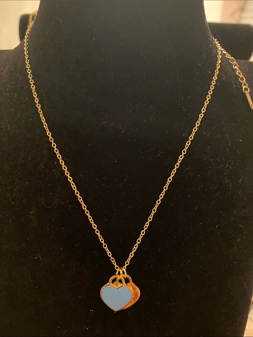 Fashion Jewelry Gold Chain with Light Blue Heart and Gold Disc Charms Necklace